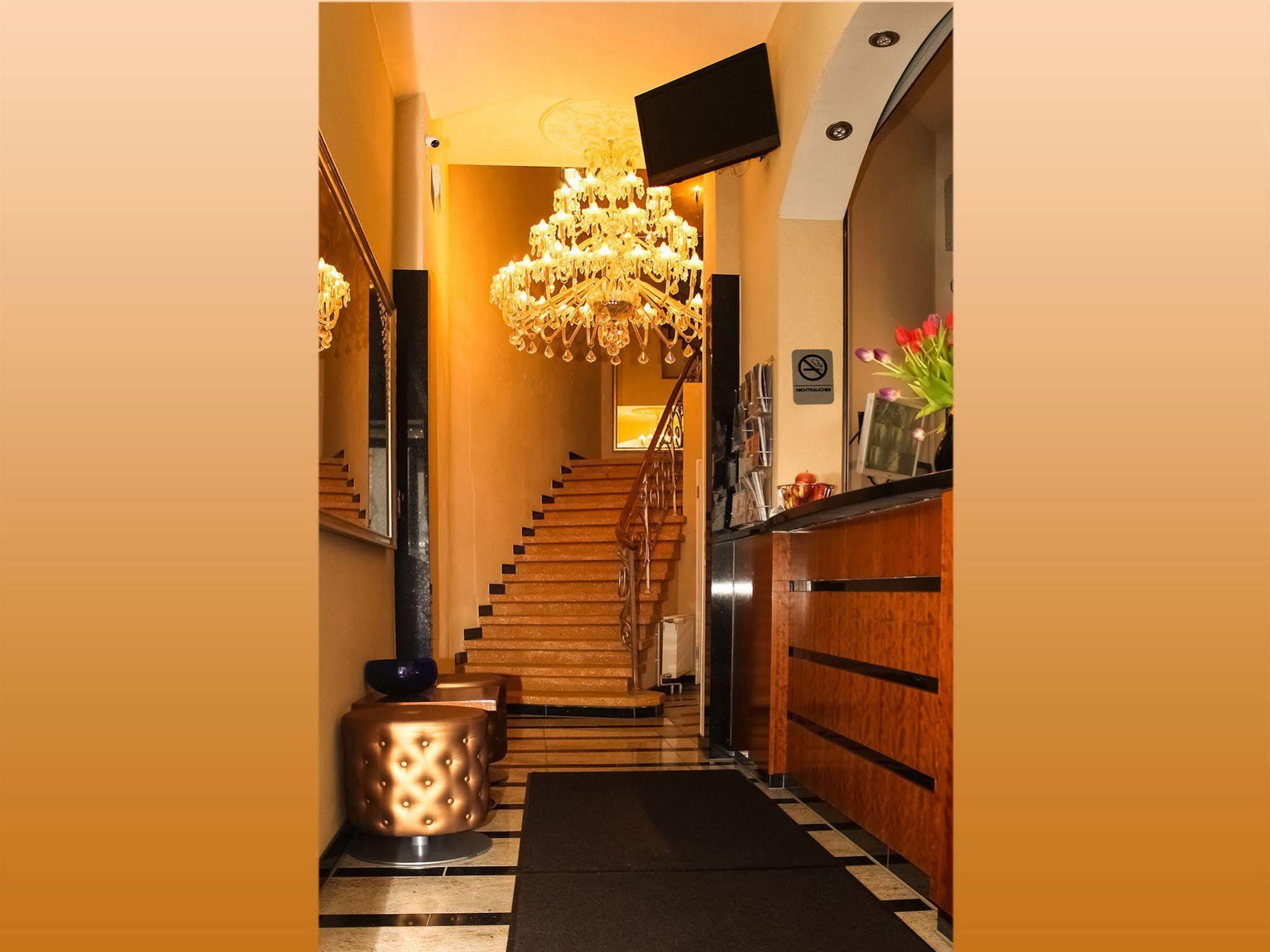 Hotel Expo Frankfurt City Centre Frankfurt pe Main Exterior foto